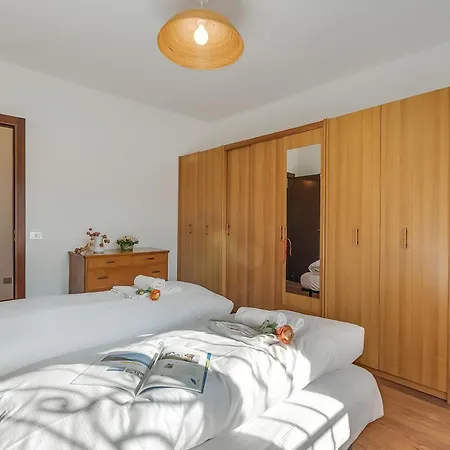 Villa Villa Eva: Leggiuno 5-Bed Villa For Families & Groups *