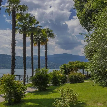 Villa Villa Eva: Leggiuno 5-Bed Villa For Families & Groups *