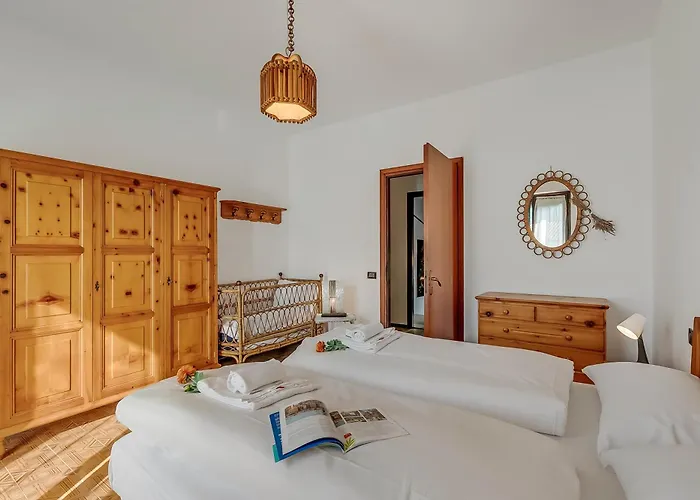 Eva - Happy Villa Leggiuno